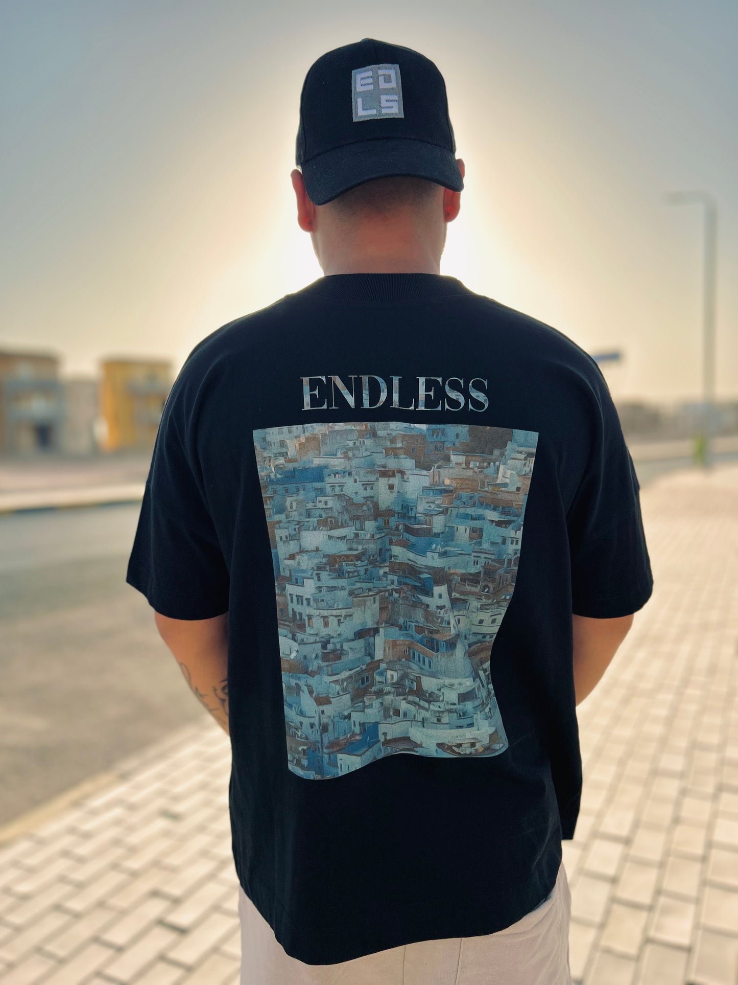 Endless Village T-Shirt (Oversize) B/W