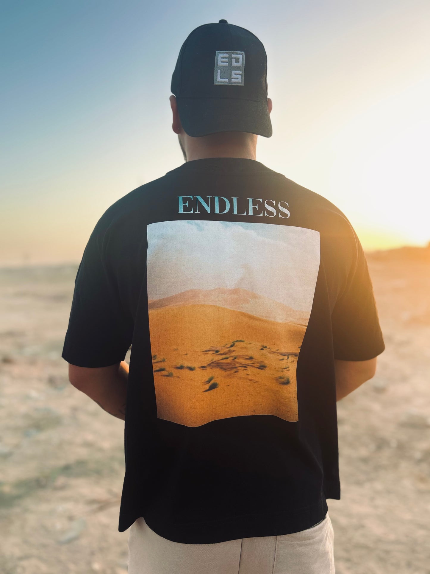 Endless Desert T-Shirt (Oversize) B/W