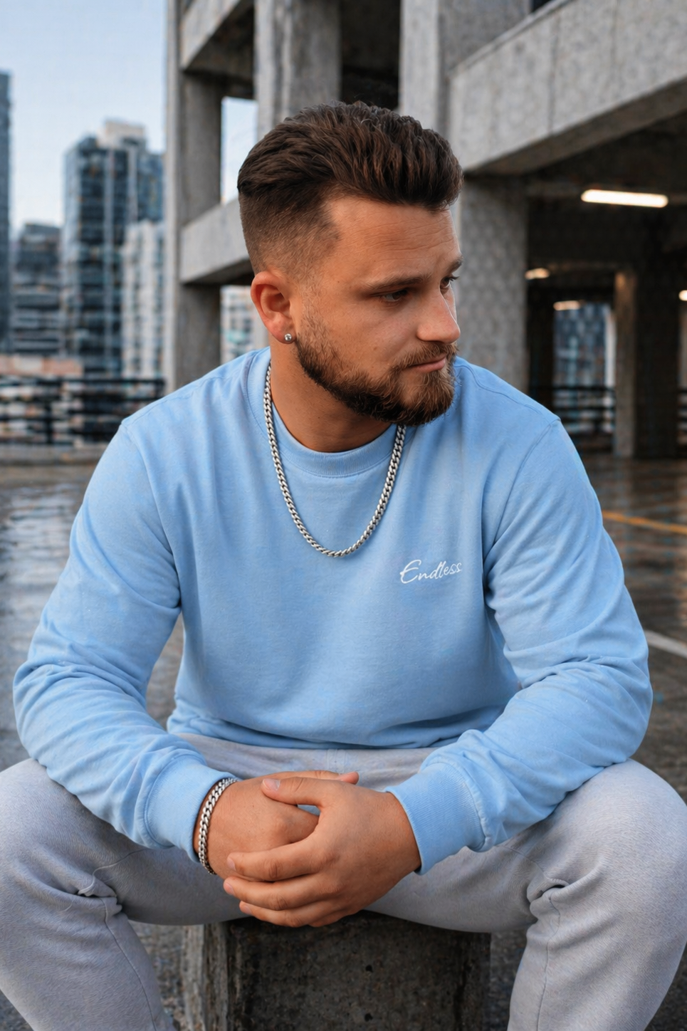 ENDLESS Longsleeve mit gesticktem ENDLESS Logo