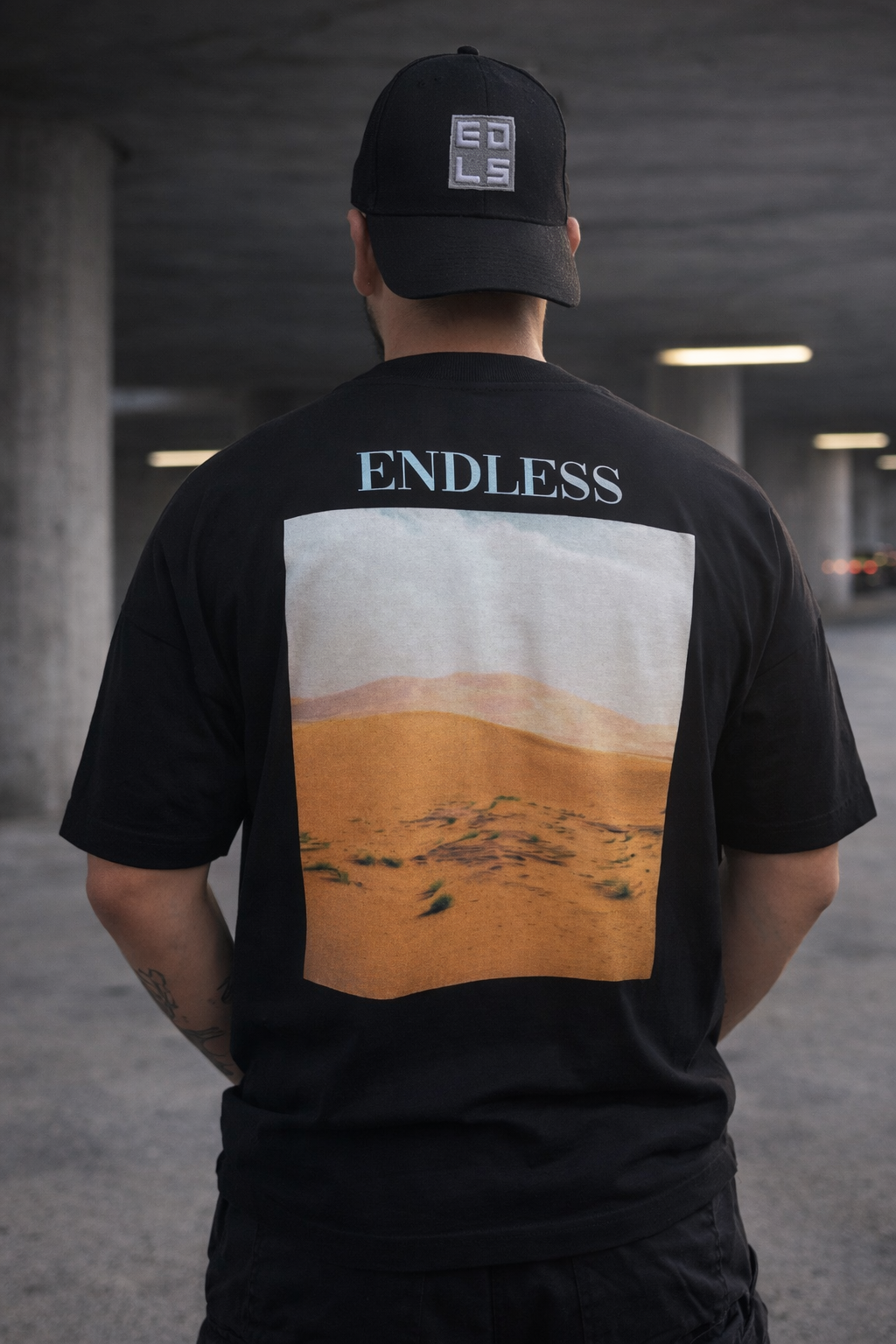 Endless Desert T-Shirt (Oversize) B/W