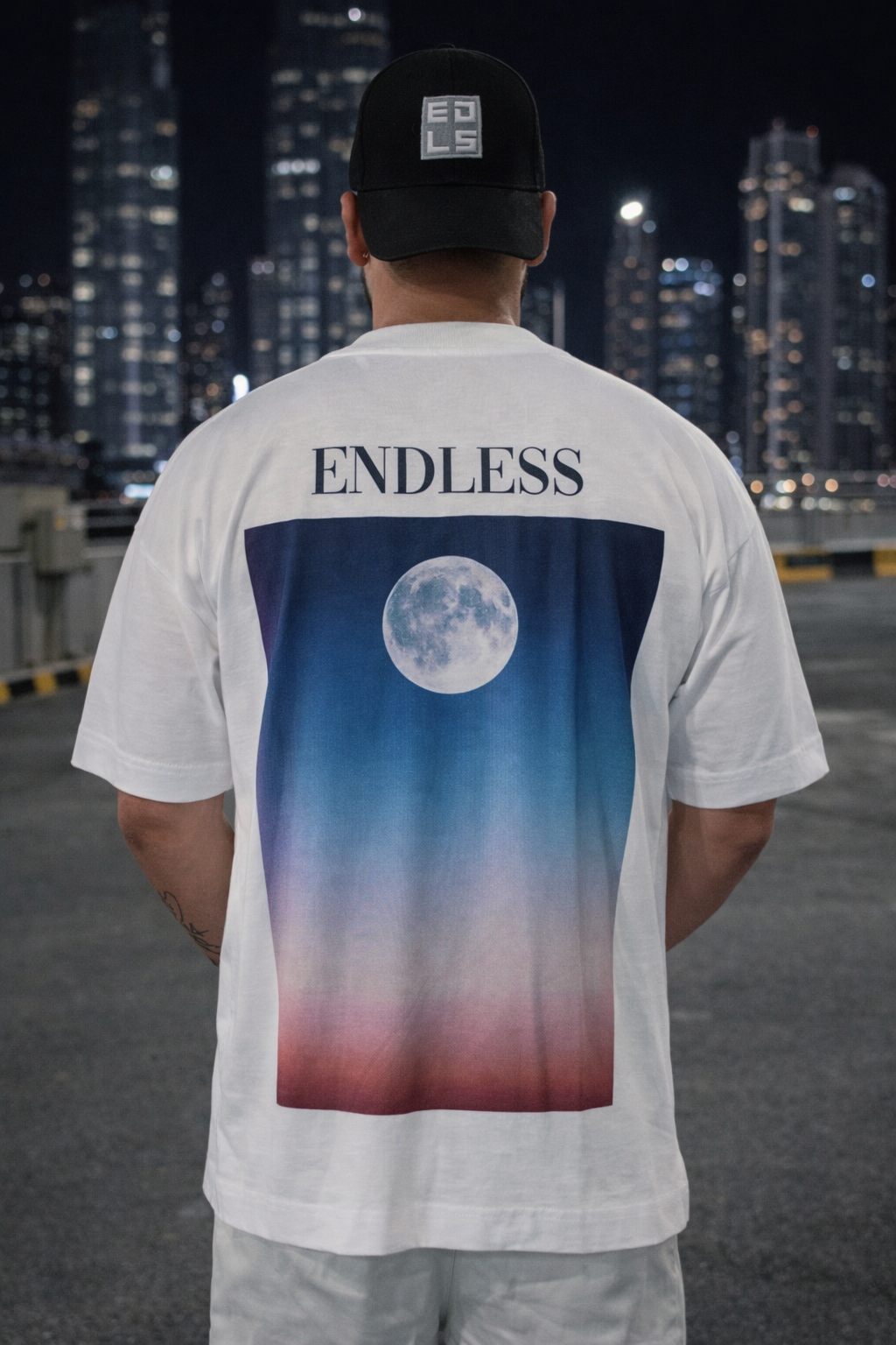 Endless Moon T-Shirt (Oversize)