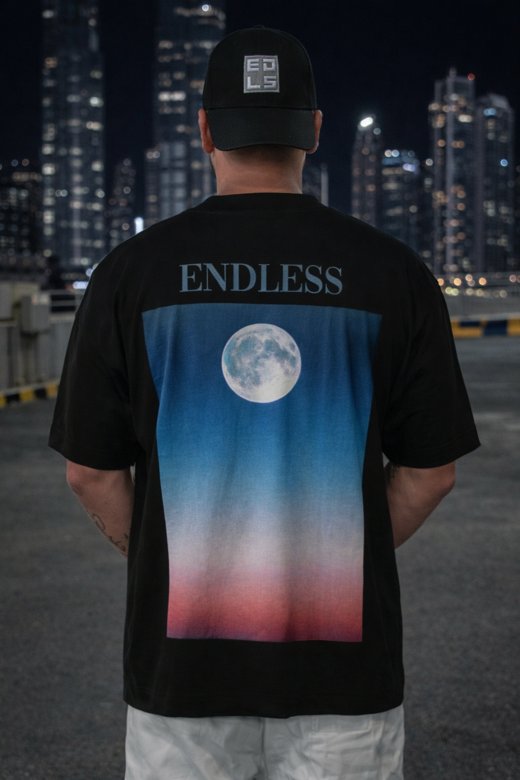 Endless Moon T-Shirt (Oversize)